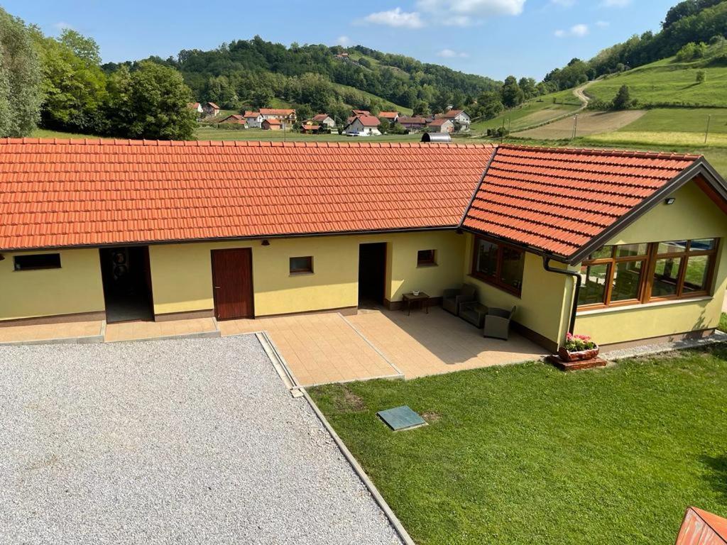 Ruralna Kuca 'Villa Zagorka' Za Odmor Sa Bazenom I Bocalistem Donja Pacetina Exterior photo