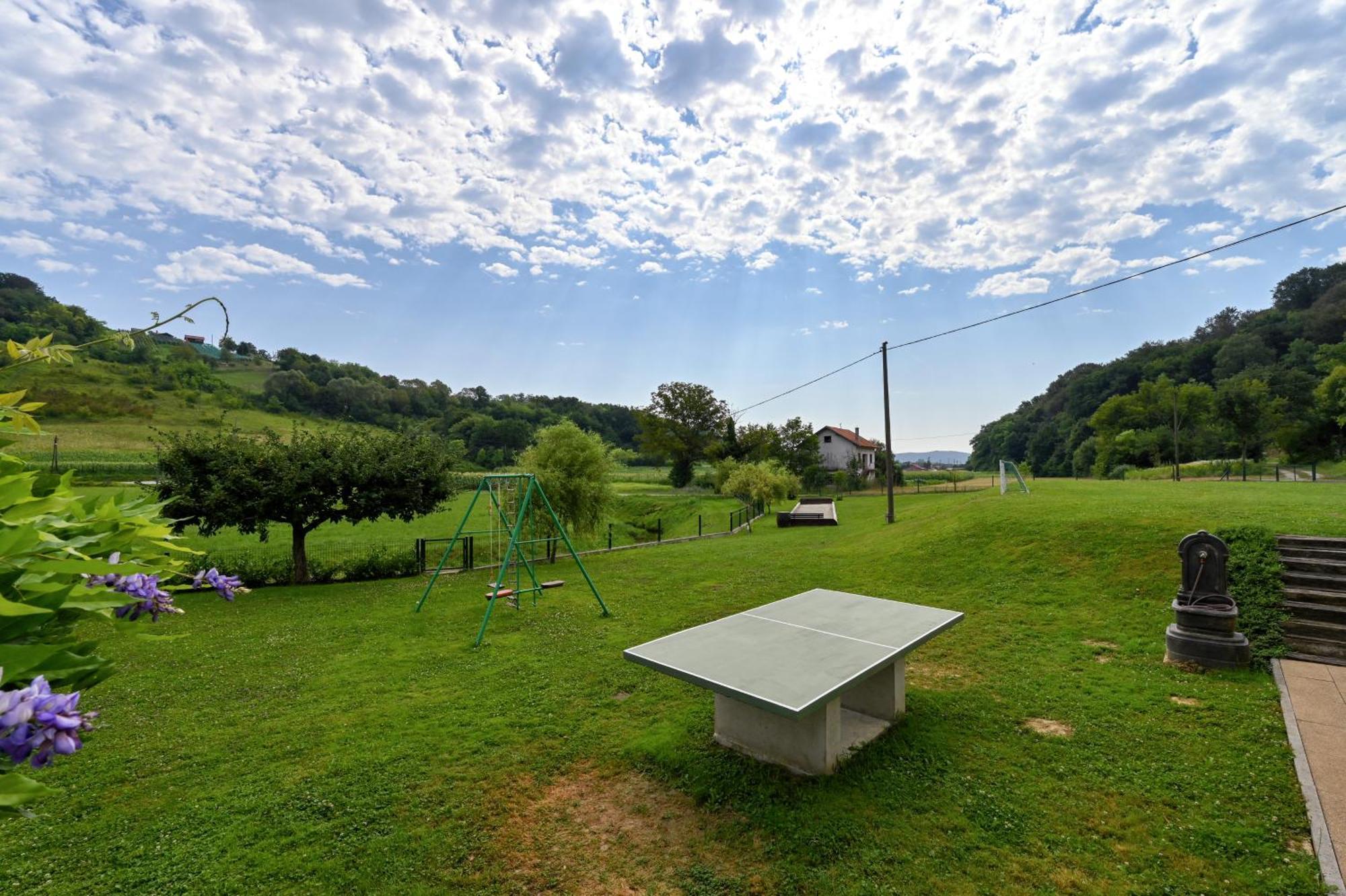 Ruralna Kuca 'Villa Zagorka' Za Odmor Sa Bazenom I Bocalistem Donja Pacetina Exterior photo